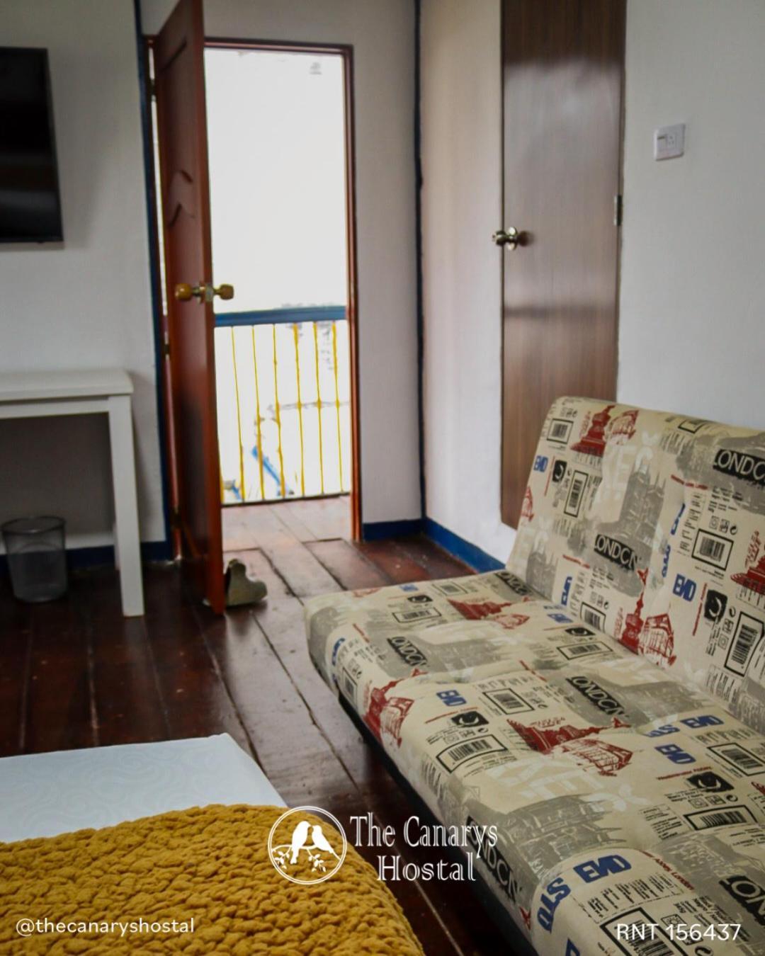 The Canarys Hostal 圣罗莎德卡瓦尔 外观 照片