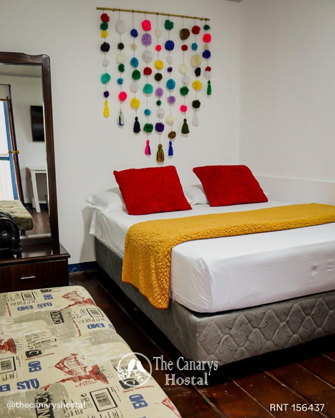 The Canarys Hostal 圣罗莎德卡瓦尔 外观 照片